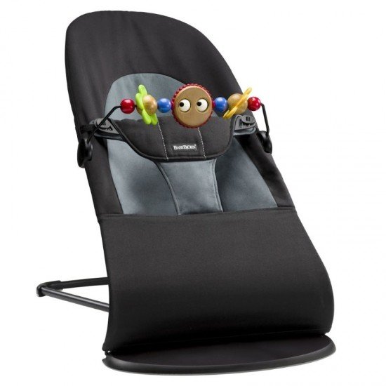 Balansoar bebe Balance Soft Black Grey cu bara de jucarii BabyBjorn