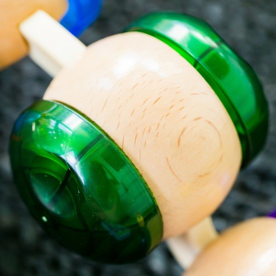 Jucarie din lemn Hape Inch Along Cal Baby Einstein