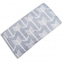 Husa multifunctionala 4 in 1- Esarfa alaptare, husa pentru cosulet auto, cos cumparaturi si scaun de masa Bambinice Gri/Alb/Arrows