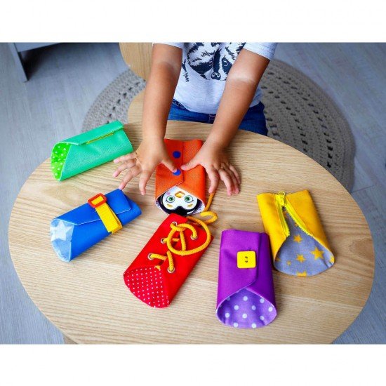 Joc de indemanare Hainutele Pinguinului Roter Kafer