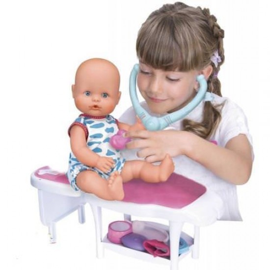 Papusa Bebelus Nenuco Baietel cu Stetoscop si Termometru