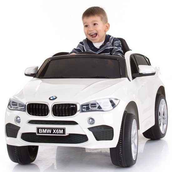 Masinuta electrica Chipolino BMW X6 white cu roti EVA