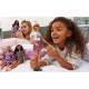 Papusa Barbie Fashionistas blonda cu tricou alb