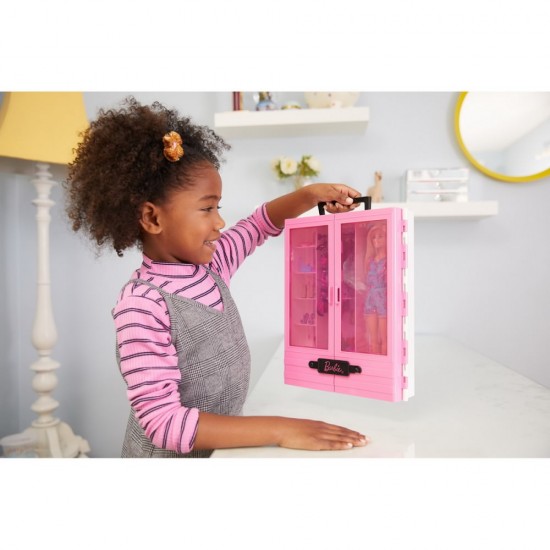 Dulapior cu hainute si papusa Barbie Fashionistas