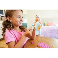 Set de joaca Barbie cu accesorii wellness si spa