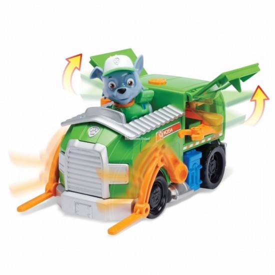 Figurina si autovehicul Paw Patrol - Remorcherul lui Rocky