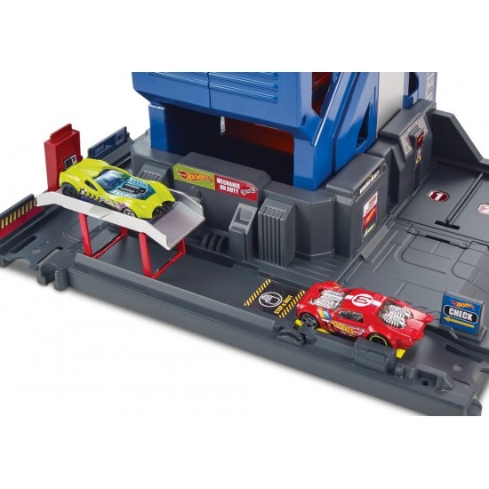 Garaj Hot Wheels cu pista de lansare