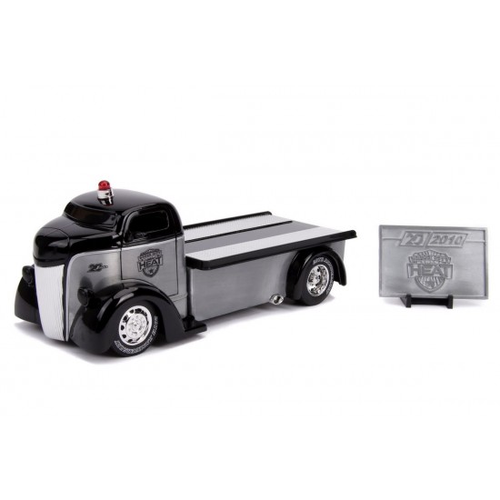 Macheta metalica Ford COE 1948 scara 1:24