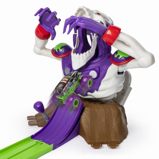 Pista cu lansator Monster Jam - Doboara-l pe Grimm