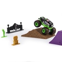Set camioneta cu nisip si accesorii Grave Digger Monster Jam 