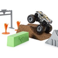 Set camioneta Max-D cu nisip kinetic si accesorii Maxfun Monster Jam 