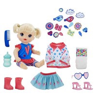 Papusa Baby Alive Rain or Shine cu hainute de schimb