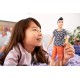 Papusa Ken Barbie Fashionistas cu tricou alb negru mozaic
