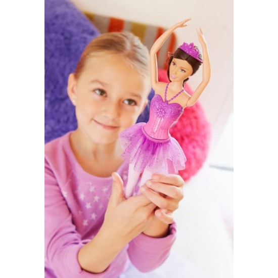 Papusa Barbie balerina cu costum violet