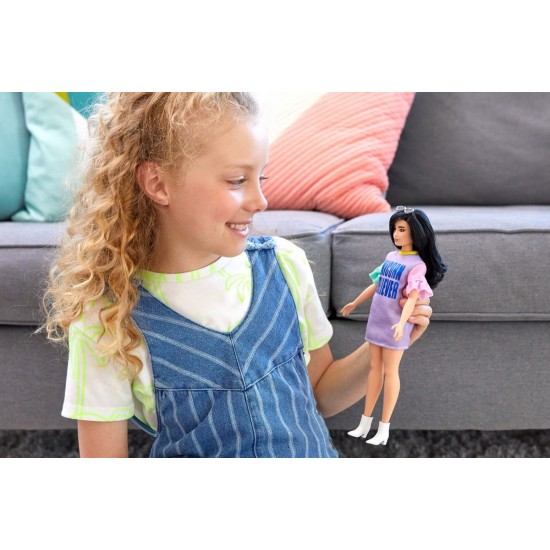 Papusa Barbie Fashionista cu rochita Unicorn Believer