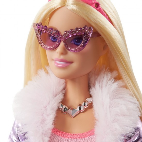 Papusa Barbie printesa cu accesorii