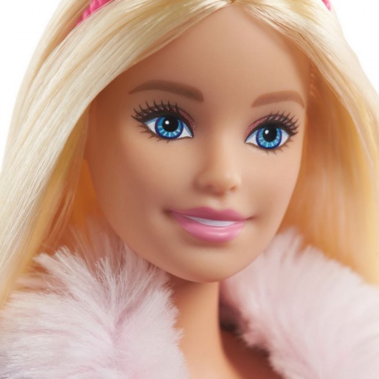 Papusa Barbie printesa cu accesorii