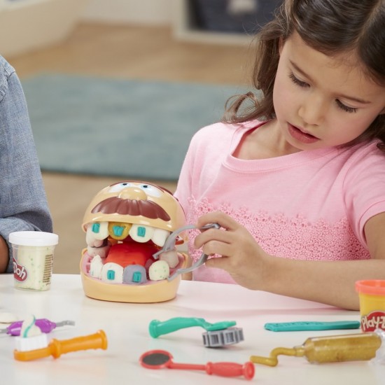 Set Play-Doh - Dentistul cu accesorii si dinti colorati
