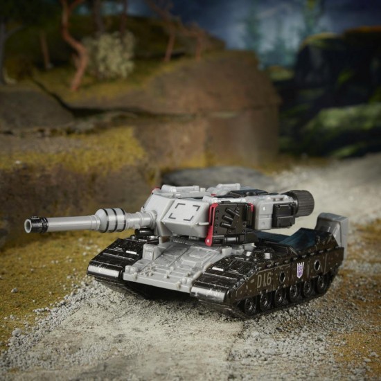 Robot Transformers Generations War Voyager Megatron