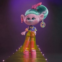 Figurina Trolls Satin Glam Deluxe Fashion