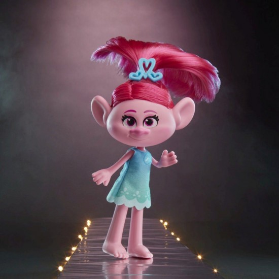 Figurina Trolls Fashion Poppy cu stil
