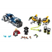 LEGO Marvel Super Heroes - Atacul Razbunatorilor cu motocicleta 76142
