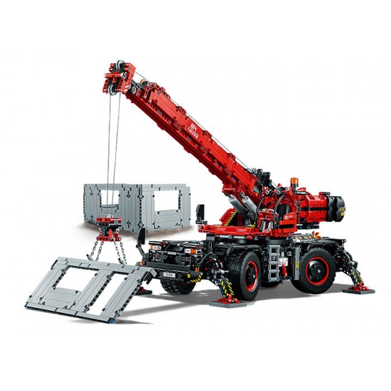 LEGO Technic - Macara pentru teren dificil 42082