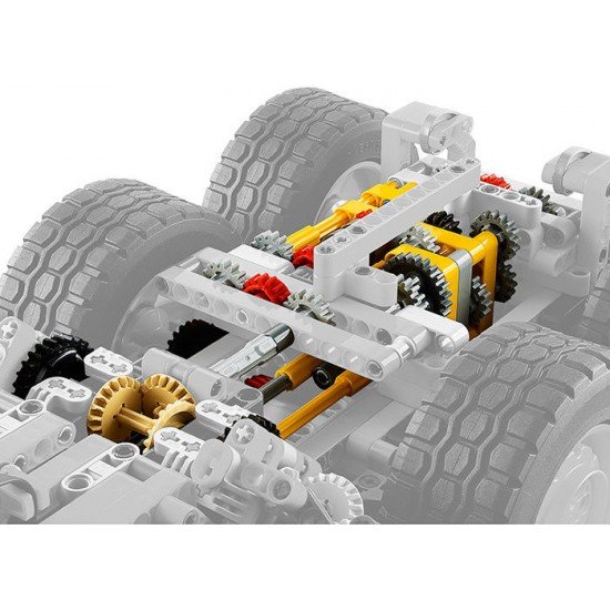 LEGO Technic - Transportor Volvo 6x6 (42114)