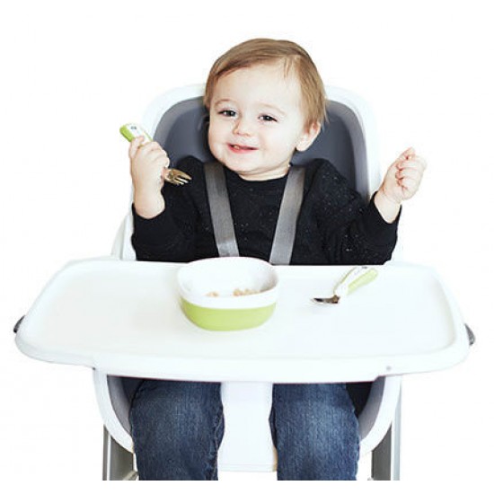 Scaun de masa 4moms Black Grey + Set farfurii si tacamuri Cadou