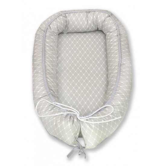 Baby Nest reversibil multifunctional pentru bebelusi Glamour Star Grey 70 x 45 cm