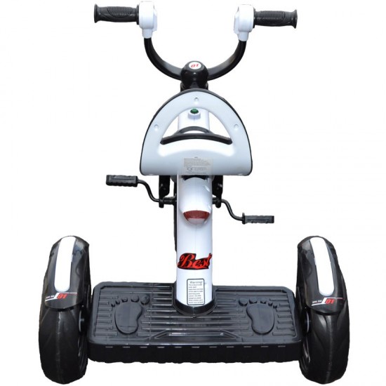 Tricicleta cu pedale, muzica si lumini