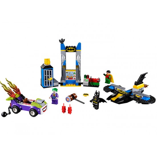 LEGO Juniors - Atacul lui Joker in Batcave 10753