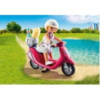 Fata cu scooter - Playmobil